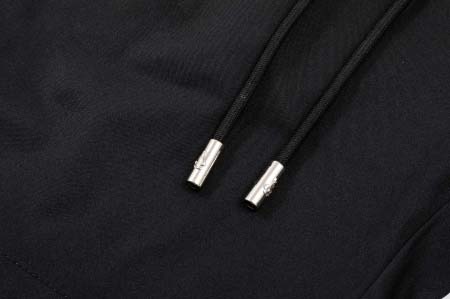 2026年4月19日新作Prada半ズボン高品質/誕生日プレゼント/FF工場