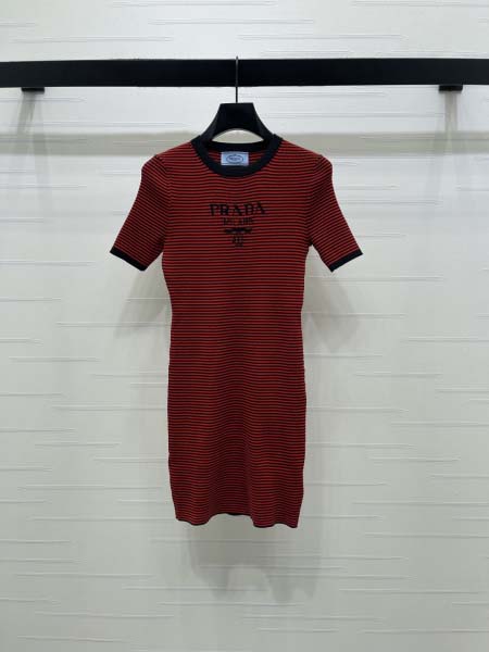 2026年4月4日入荷春夏新作Prada 高級品復刻 女性服...