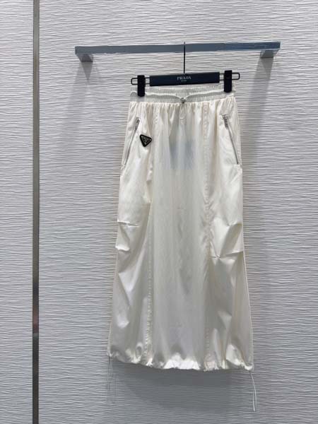 2026年4月4日入荷春夏新作Prada 高級品復刻 女性服...