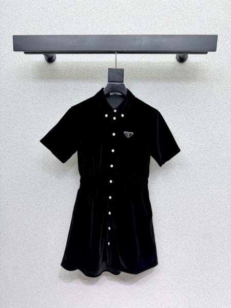 2026年4月4日入荷春夏新作Prada 高級品復刻 女性服...