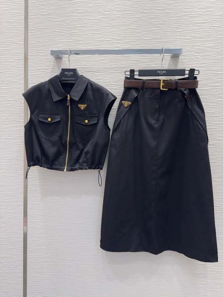 2026年4月4日入荷春夏新作Pradaセット 上下 高級品...
