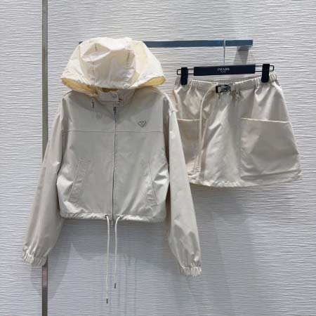 2026年4月4日入荷春夏新作Pradaセット 上下 高級品...