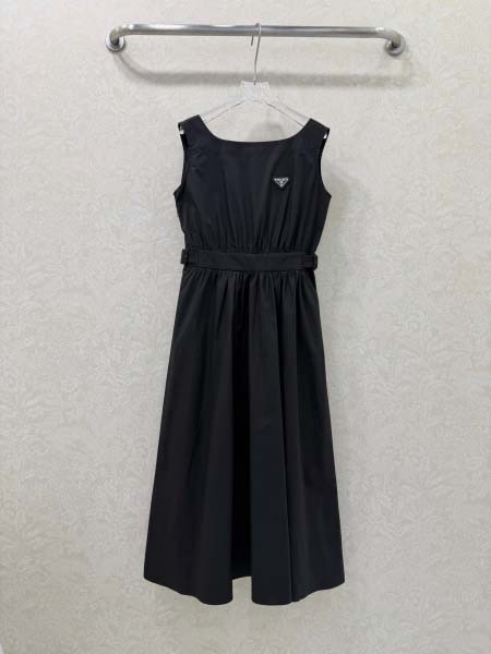 2026年4月4日入荷春夏新作Prada 高級品復刻 女性服...