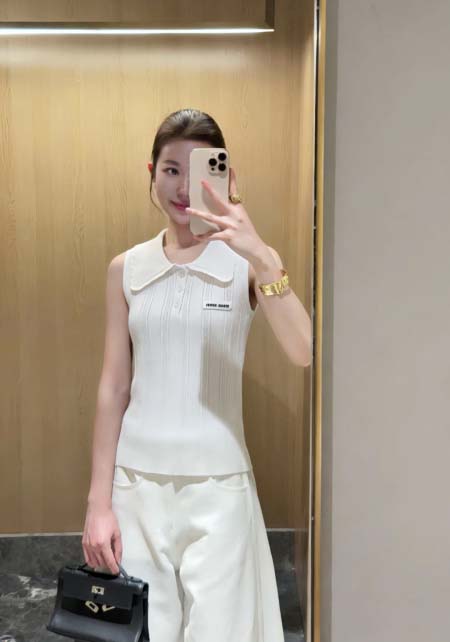 2026年4月9日入荷早春新作Miumiu女性用ファッション...