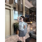 2026年4月9日入荷早春新作Miumiu女性用ファッション/誕生日プレゼント/贈り物 can工場