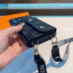 2026年4月10日入荷新作Louis VuittonIphoneケース全機種対応携帯ファッション/誕生日プレゼント/贈り物