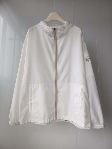 2026年4月12日入荷新作Pradaジャケット 原版復刻人...