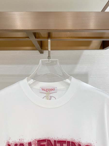 2026年6月4日入荷春夏新作VALENTINO半袖Tシャツ高品質DH工場