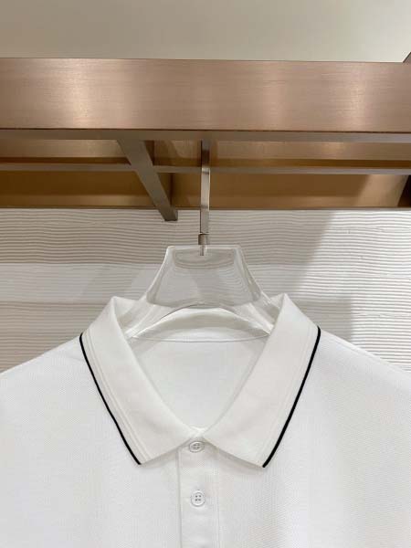 2026年6月4日入荷春夏新作Prada半袖Tシャツ高品質DH工場