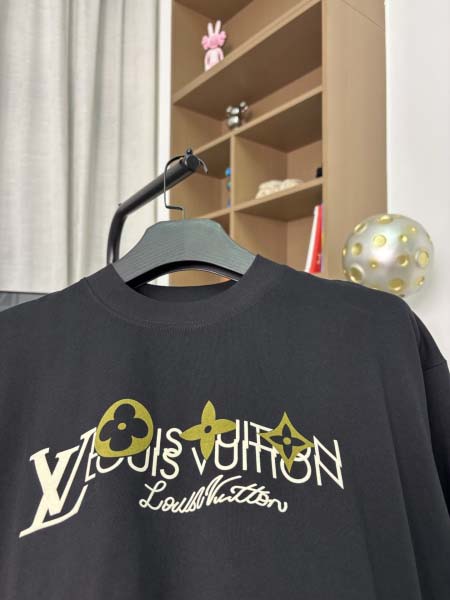 2026年6月12日春夏新作Louis vuitton半袖 tシャツ激安高品質/誕生日プレゼント/FF工場