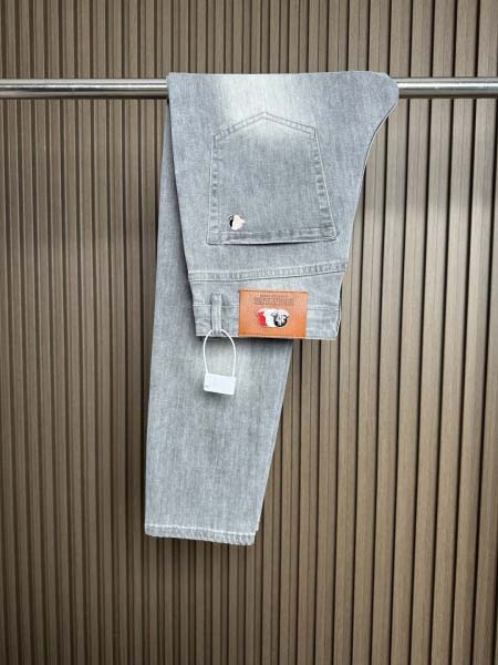 2026年8月3日春夏新作ファッション高品質Monclerジーパン luols工場