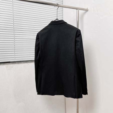 2026年9月3日秋冬新作Pradaジャケット高品質人気の商品/YGY工場