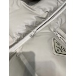 2026年9月3日秋冬新作Pradaジャケット高品質人気の商品/YGY工場