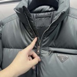 2026年9月3日秋冬新作Pradaダウンジャケット高品質人気の商品/YGY工場