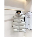 2026年9月6日秋冬新作MONCLERベスト  高品質人気の商品
