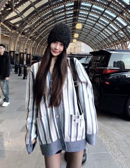 2026年10月8日入荷秋冬新作Louis Vuitton ニットカーディガン  女性用ファッション/誕生日プレゼント/贈り物 can工場
