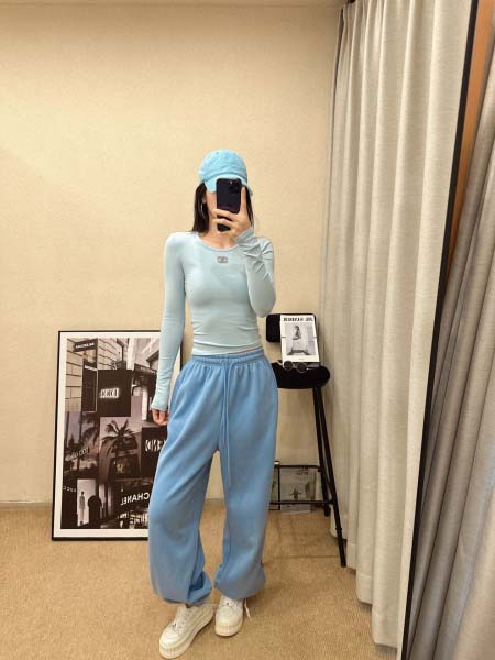 2026年10月14日入荷秋冬新作Chanel長袖女性用ファッション/誕生日プレゼント/贈り物 can工場