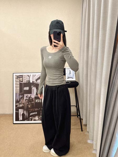 2026年10月14日入荷秋冬新作Chanel長袖女性用ファッション/誕生日プレゼント/贈り物 can工場