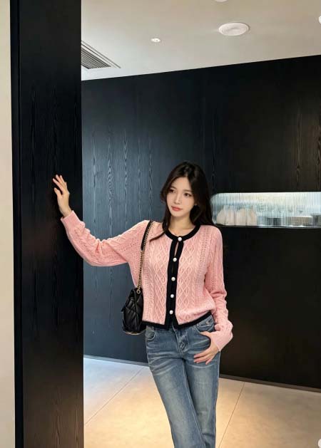 2026年10月15日入荷秋冬新作Chanel ニットカーディガン  女性用ファッション/誕生日プレゼント/贈り物 can工場