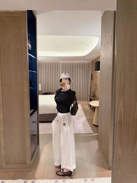 2026年10月15日入荷秋冬新作Chanelズボン女性用ファッション/誕生日プレゼント/贈り物 can工場