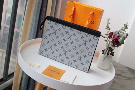 2026年10月15日新作高品質Louis Vuitton 財布M61692   Monogram Eclipse /LH工場