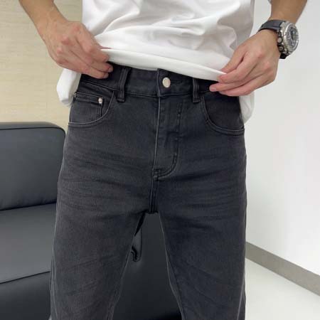 2026年10月16日入荷新作Pradaジーパン高品質超厳選★入手困難/KB工場