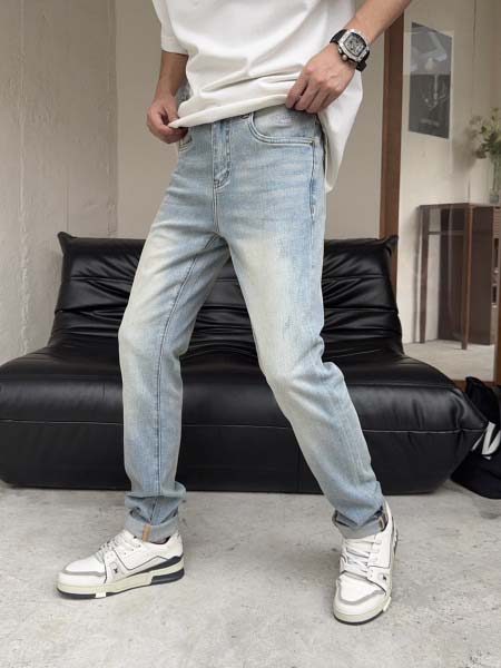 2026年10月16日入荷新作LOUIS VUITTONジーパン高品質超厳選★入手困難/KB工場