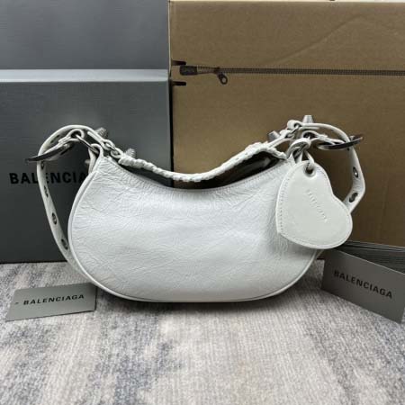 原版復刻人気新作 バレンシアガバッグ26X16X10CM C+工場★超厳選★入手困難な