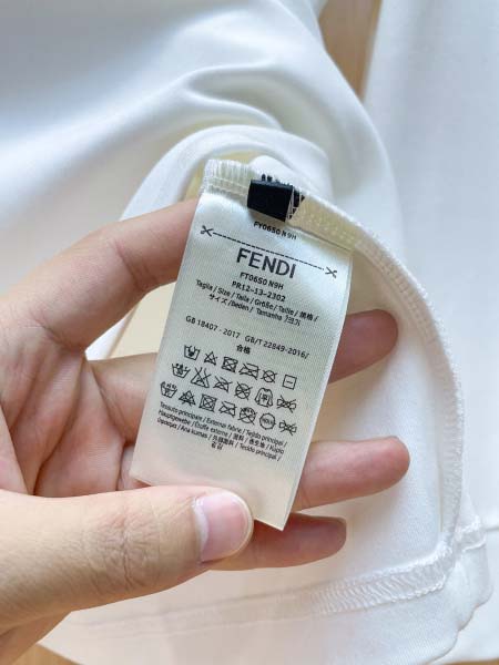 2026年10月26日入荷秋冬新作Fendi長袖Tシャツ高級品/LD工場