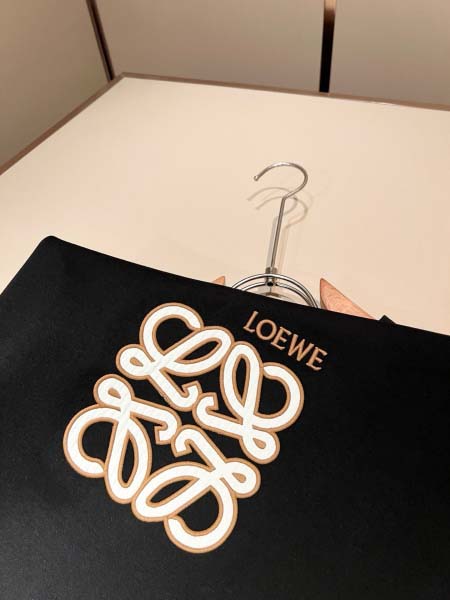 2026年10月26日入荷秋冬新作LOEWE半袖Tシャツ高級品/LD工場