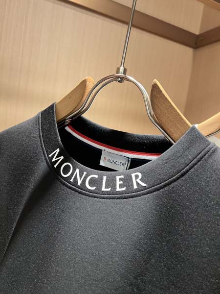 2026年10月26日入荷秋冬新作Moncler半袖Tシャツ高級品/LD工場