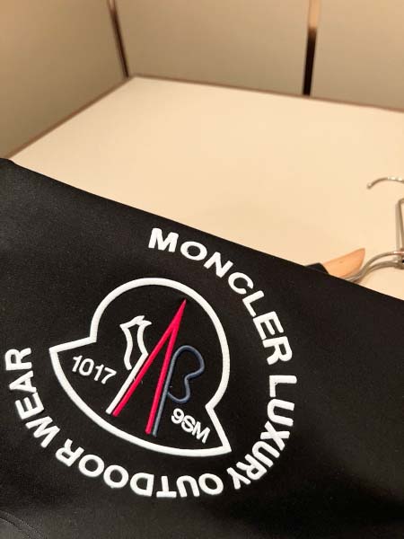 2026年10月26日入荷秋冬新作Moncler長袖Tシャツ高級品/LD工場