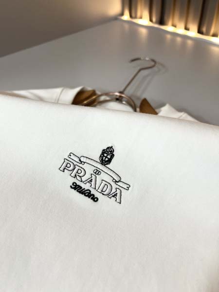 2026年10月26日入荷秋冬新作PRADA半袖Tシャツ高級品/LD工場