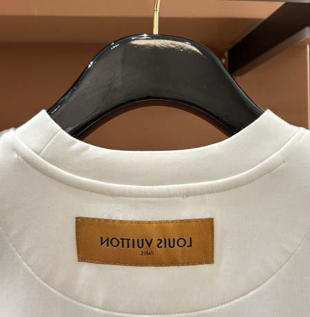 2026年10月26日入荷秋冬新作Louis Vuitton半袖Tシャツ高級品超厳選★入手困難/誕生日プレゼント/LD工場