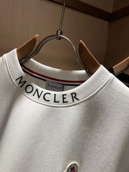 2026年10月26日入荷秋冬新作Moncler半袖Tシャツ高級品超厳選★入手困難/誕生日プレゼント/LD工場