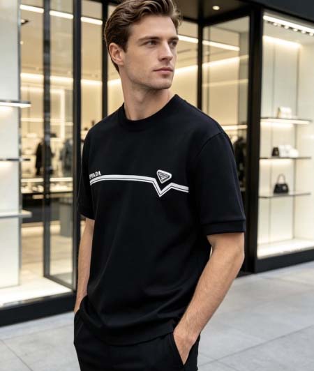 2026年10月26日入荷秋冬新作Prada半袖Tシャツ高級品超厳選★入手困難/誕生日プレゼント/LD工場