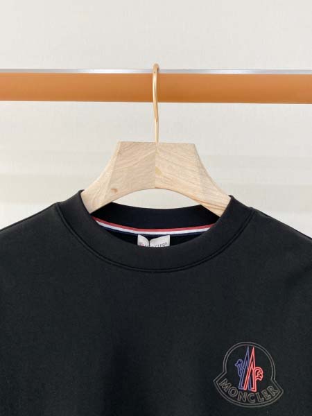 2026年10月26日入荷秋冬新作Moncler長袖Tシャツ高級品超厳選★入手困難/誕生日プレゼント/LD工場