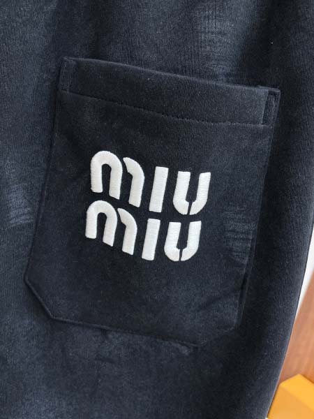 2026年10月27日入荷秋冬新作Miumiuスラックス高級品/誕生日プレゼントM-3XL/KD工場