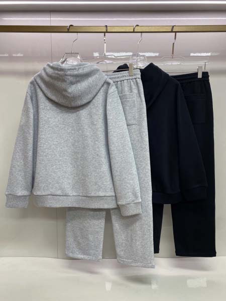2026年10月27日入荷秋冬新作Louis Vuitton上下セット高級品/誕生日プレゼント/KD工場