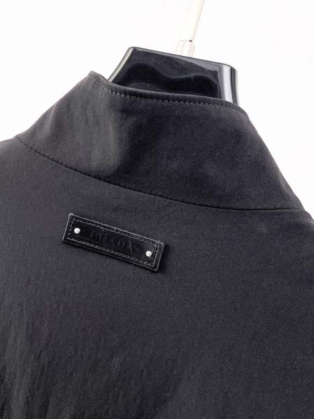 2026年10月28日入荷秋冬新作Pradaジャケット高級品/誕生日プレゼント/KD工場