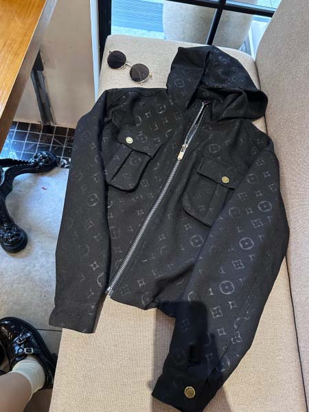 2026年10月8日入荷秋冬新作Louis Vuittonジ...