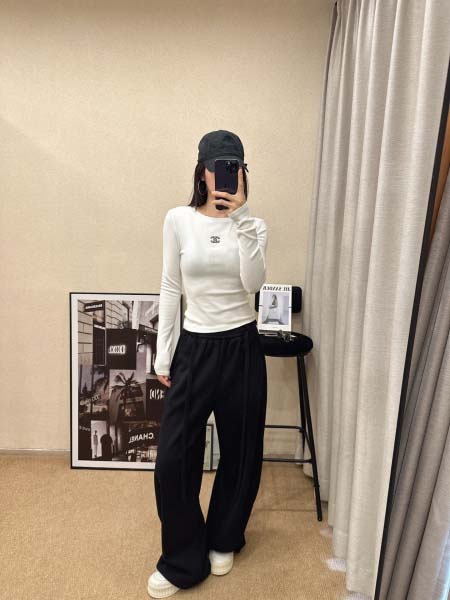 2026年10月14日入荷秋冬新作Chanel長袖女性用ファ...