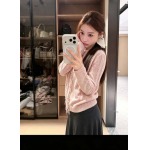 2026年10月15日入荷秋冬新作Chanel ニットカーディガン  女性用ファッション/誕生日プレゼント/贈り物 can工場