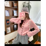 2026年10月15日入荷秋冬新作Chanel ニットカーディガン  女性用ファッション/誕生日プレゼント/贈り物 can工場