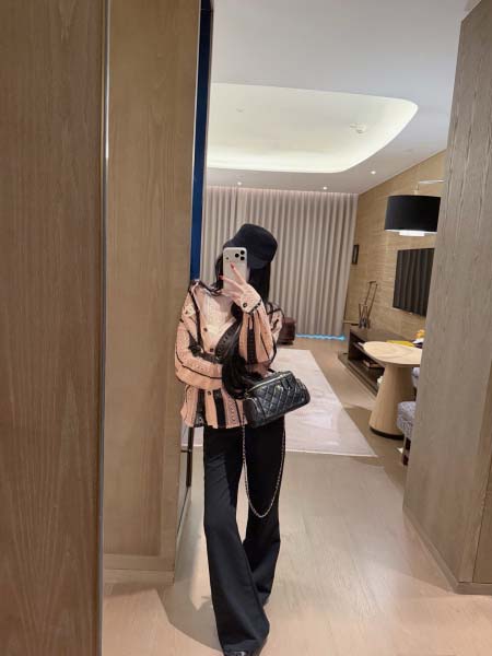 2026年10月15日入荷秋冬新作Chanelシャツ女性用フ...
