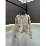 2026年10月15日入荷秋冬新作Chanel ニットカーディガン  女性用ファッション/誕生日プレゼント/贈り物 can工場