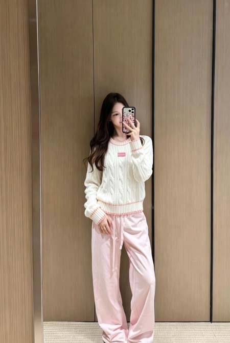 2026年10月15日入荷秋冬新作Chanel長袖女性用ファ...