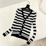 2026年10月15日入荷秋冬新作Chanel ニットカーディガン  女性用ファッション/誕生日プレゼント/贈り物 can工場