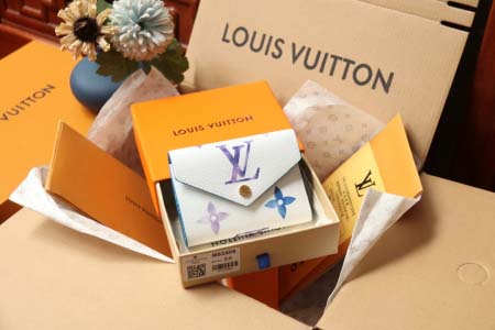 2026年10月15日新作 高品質Louis Vuitton...