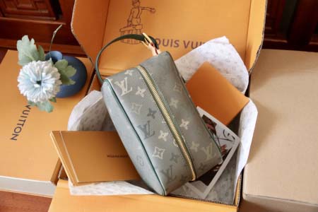 2026年10月15日新作 高品質Louis Vuitton...